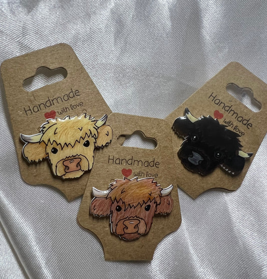 Highland cow pin